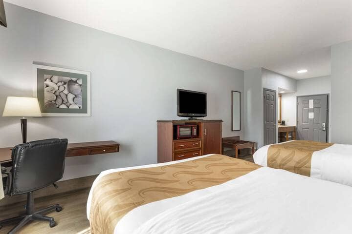 Room 20 of 34